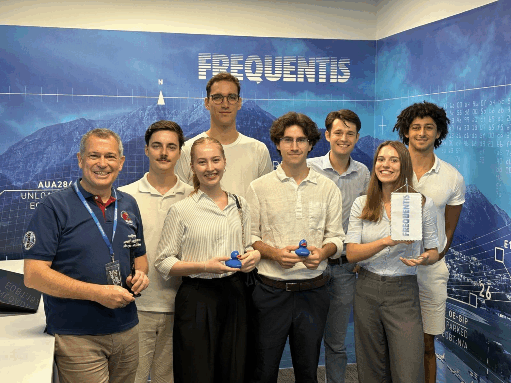 Besuch bei Frequentis Singapur